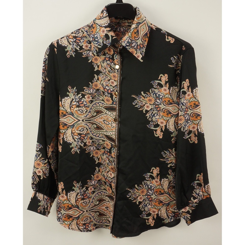 $149 Beulah Satin Floral Paisley Geometric Collared Button Up Blouseโ Women's M
